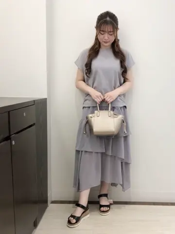 Feroux スタッフ コーディネート画像