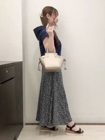 Feroux スタッフ コーディネート画像