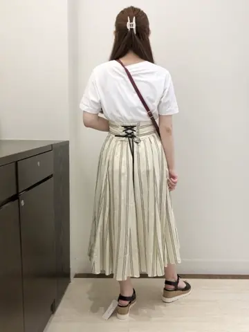 Feroux スタッフ コーディネート画像