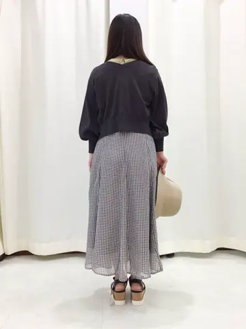 Feroux スタッフ コーディネート画像