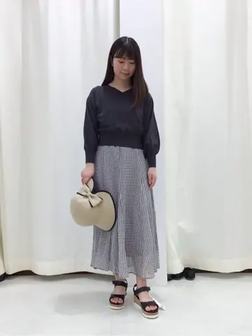 Feroux スタッフ コーディネート画像