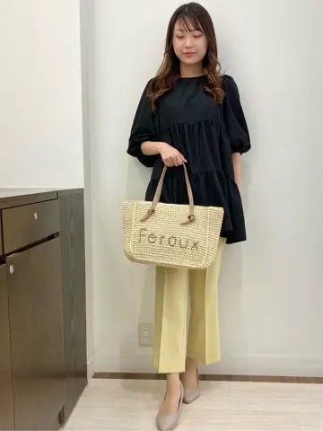 Feroux スタッフ コーディネート画像