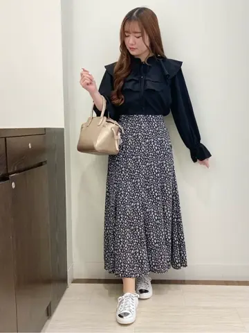 Feroux スタッフ コーディネート画像