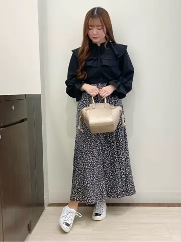 Feroux スタッフ コーディネート画像