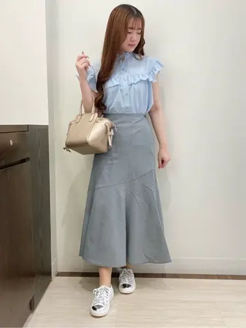 Feroux スタッフ コーディネート画像