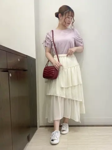 Feroux スタッフ コーディネート画像