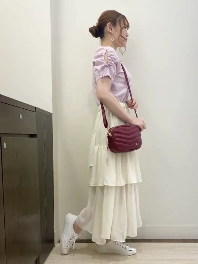 Feroux スタッフ コーディネート画像