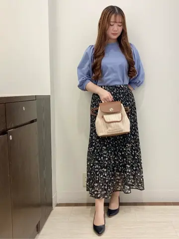 Feroux スタッフ コーディネート画像