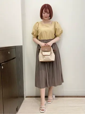 Feroux スタッフ コーディネート画像