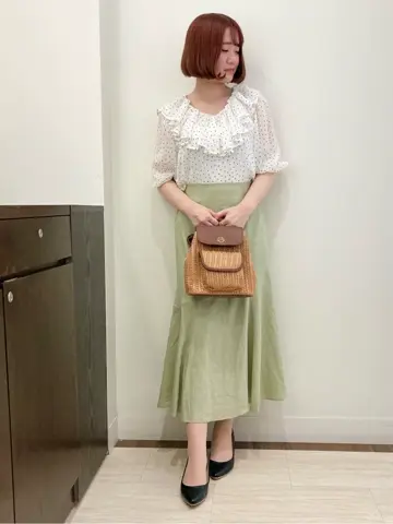 Feroux スタッフ コーディネート画像