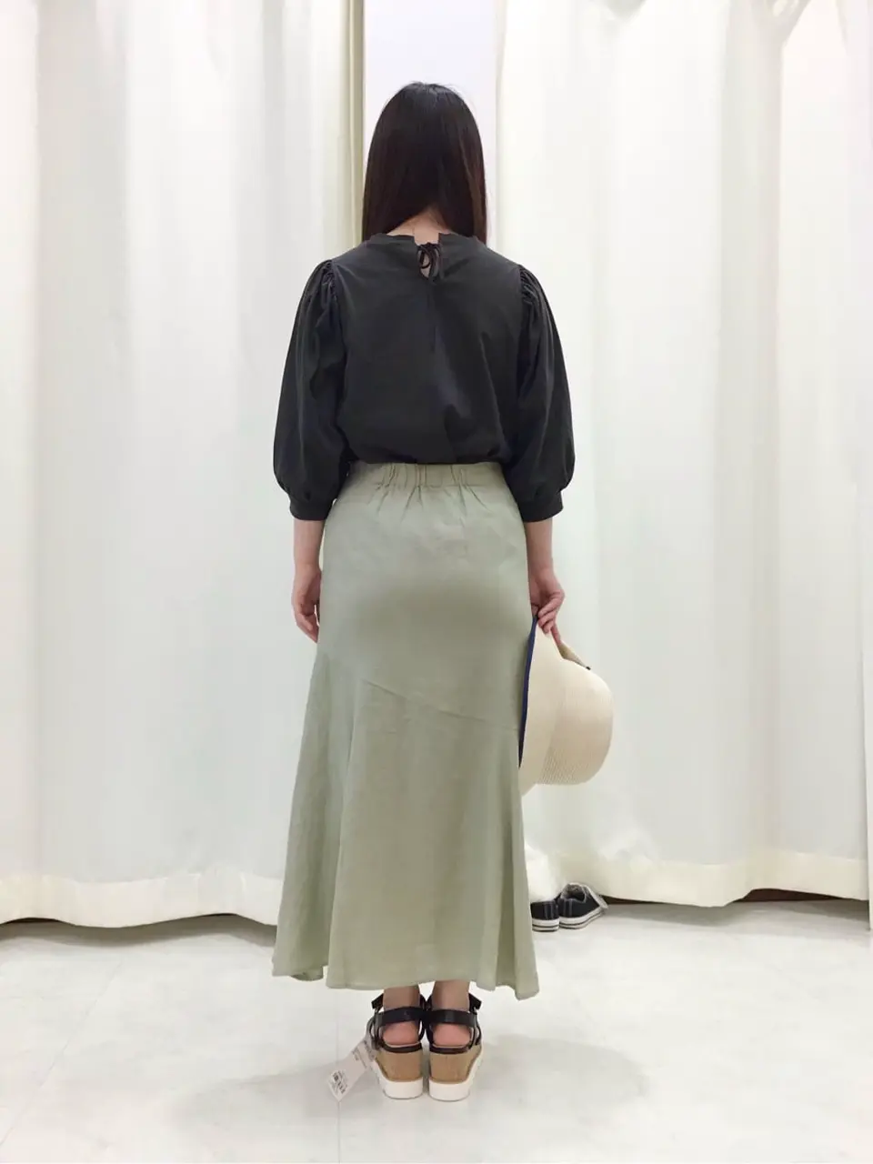 Feroux スタッフ コーディネート画像