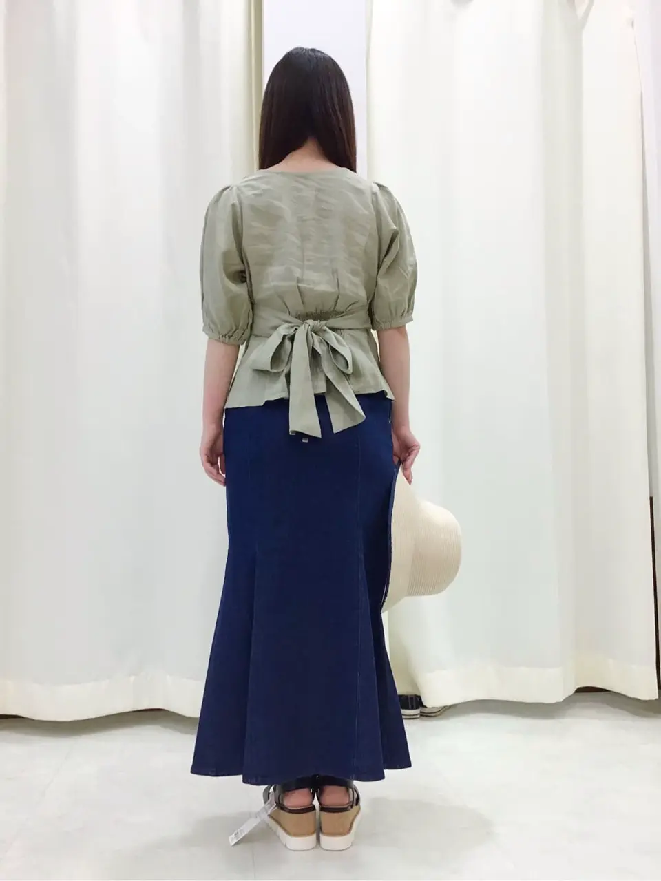 Feroux スタッフ コーディネート画像