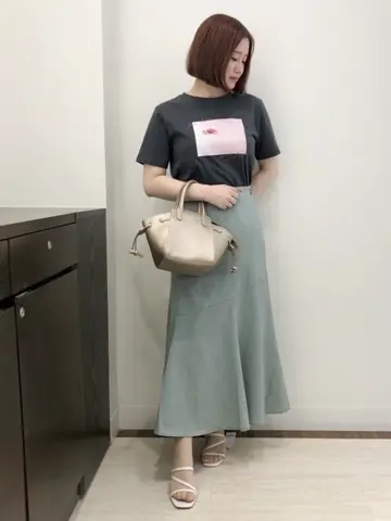 Feroux スタッフ コーディネート画像