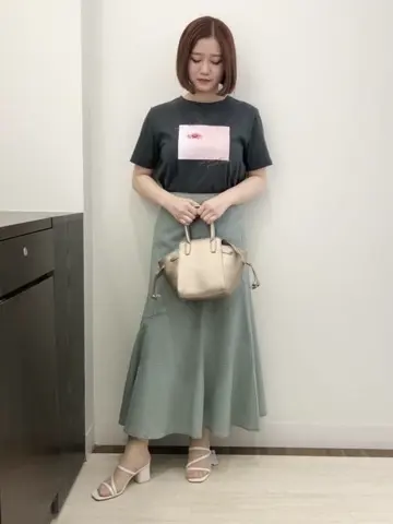 Feroux スタッフ コーディネート画像