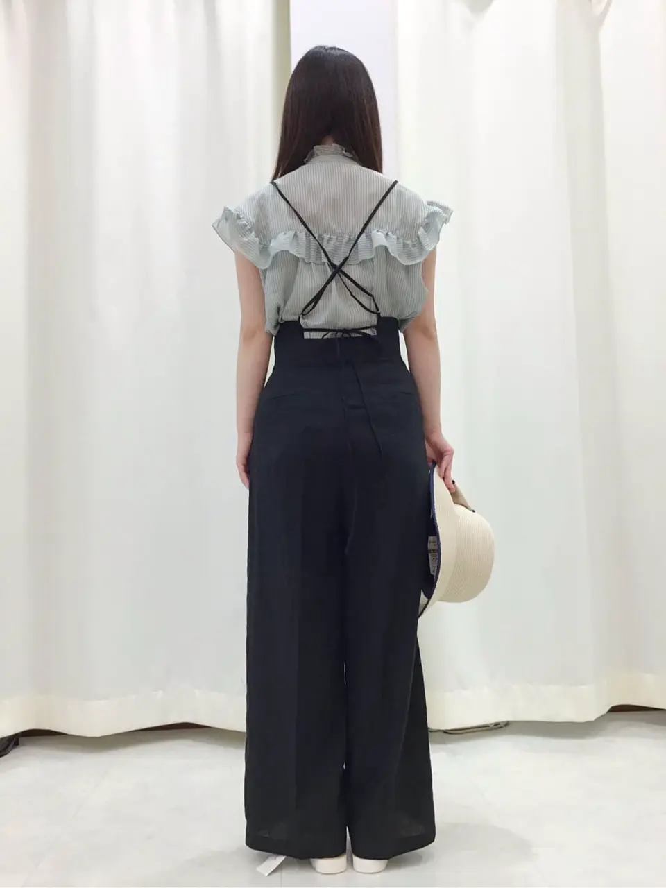 Feroux スタッフ コーディネート画像