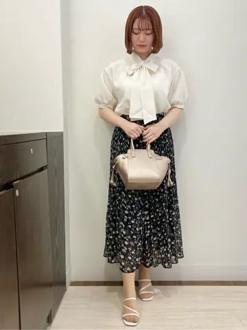 Feroux スタッフ コーディネート画像