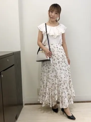 Feroux スタッフ コーディネート画像