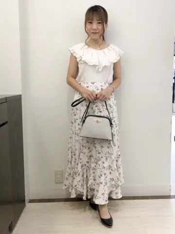 Feroux スタッフ コーディネート画像