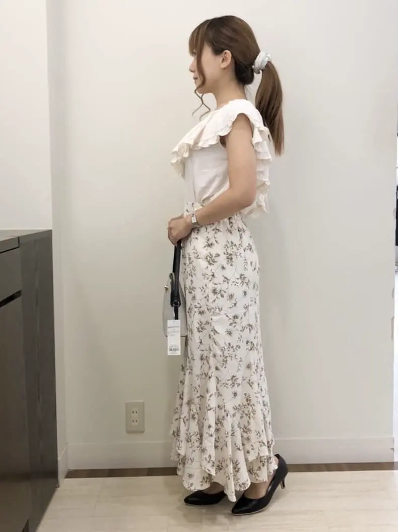 Feroux スタッフ コーディネート画像