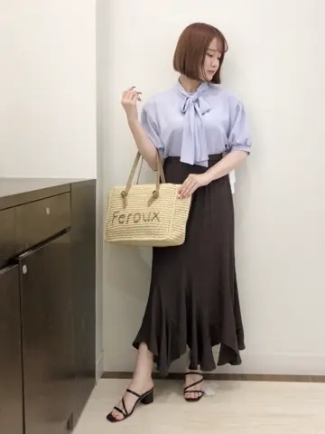 Feroux スタッフ コーディネート画像