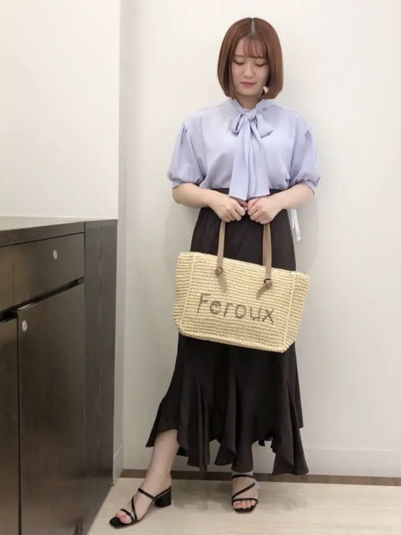 Feroux スタッフ コーディネート画像