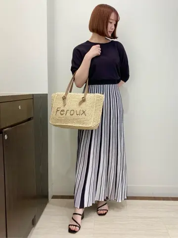 Feroux スタッフ コーディネート画像