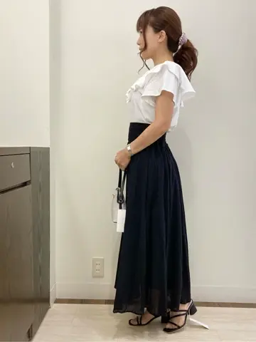 Feroux スタッフ コーディネート画像