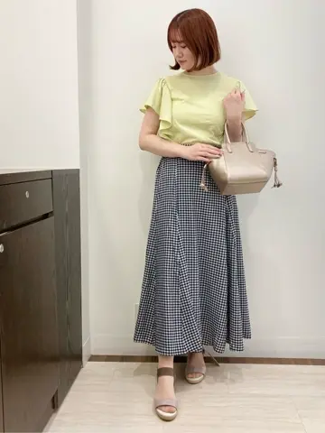 Feroux スタッフ コーディネート画像