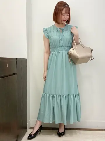 Feroux スタッフ コーディネート画像