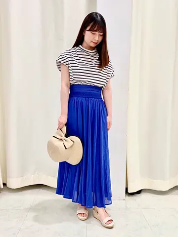 Feroux スタッフ コーディネート画像