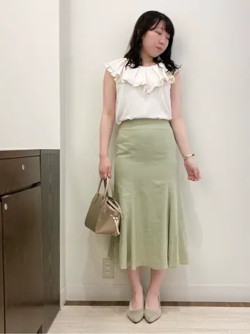 Feroux スタッフ コーディネート画像