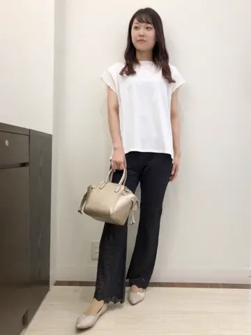 Feroux スタッフ コーディネート画像