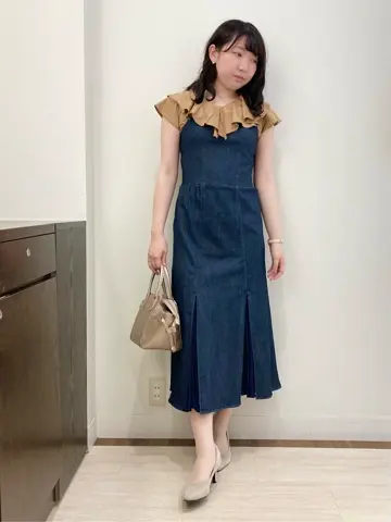 Feroux スタッフ コーディネート画像