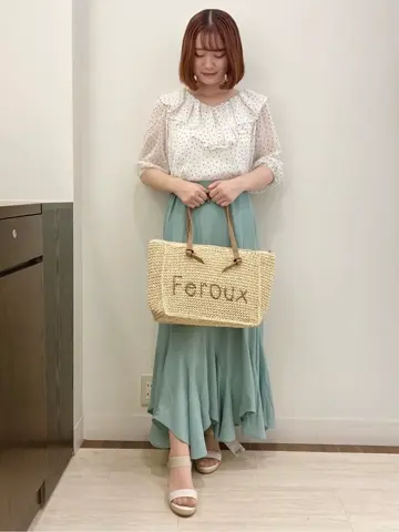 Feroux スタッフ コーディネート画像