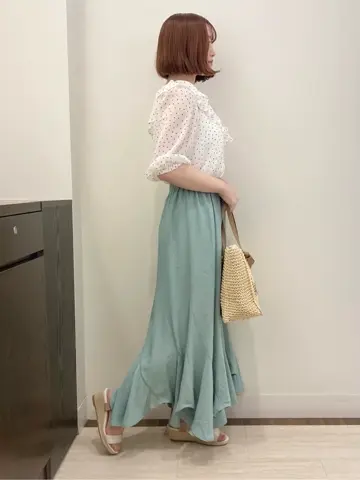 Feroux スタッフ コーディネート画像