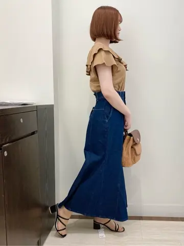 Feroux スタッフ コーディネート画像