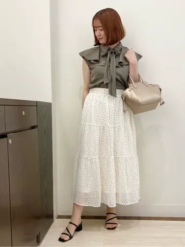 Feroux スタッフ コーディネート画像