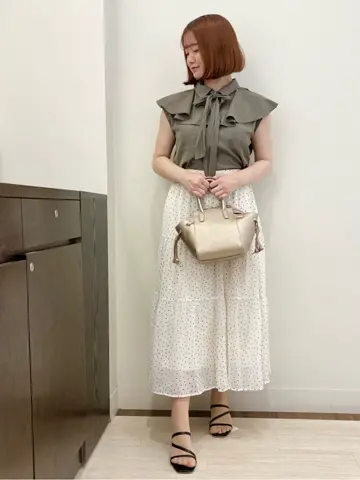 Feroux スタッフ コーディネート画像