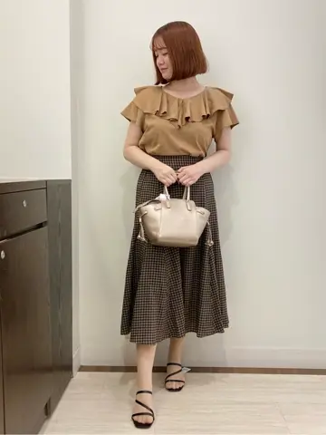 Feroux スタッフ コーディネート画像