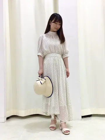 Feroux スタッフ コーディネート画像