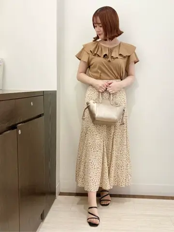 Feroux スタッフ コーディネート画像