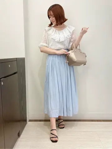 Feroux スタッフ コーディネート画像