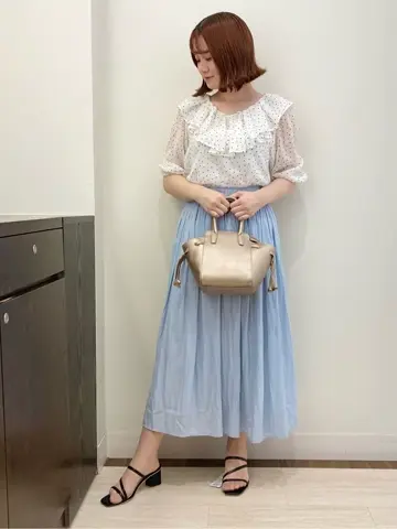 Feroux スタッフ コーディネート画像