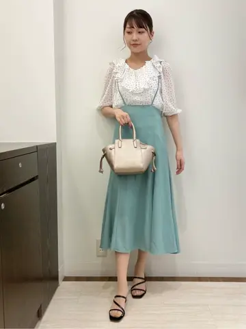 Feroux スタッフ コーディネート画像