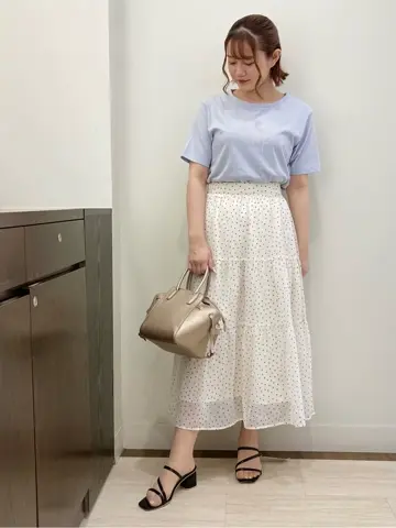 Feroux スタッフ コーディネート画像