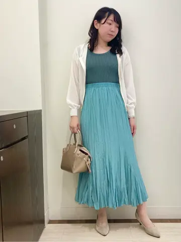 Feroux スタッフ コーディネート画像