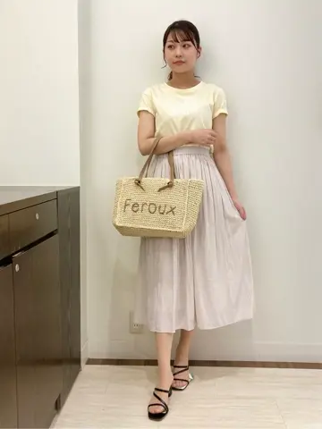 Feroux スタッフ コーディネート画像