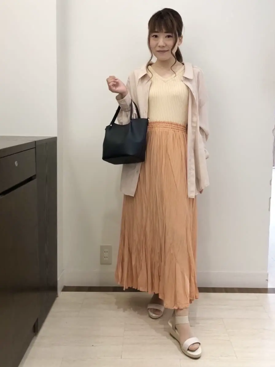 Feroux スタッフ コーディネート画像