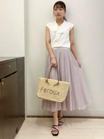 Feroux スタッフ コーディネート画像