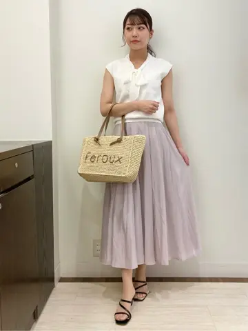 Feroux スタッフ コーディネート画像